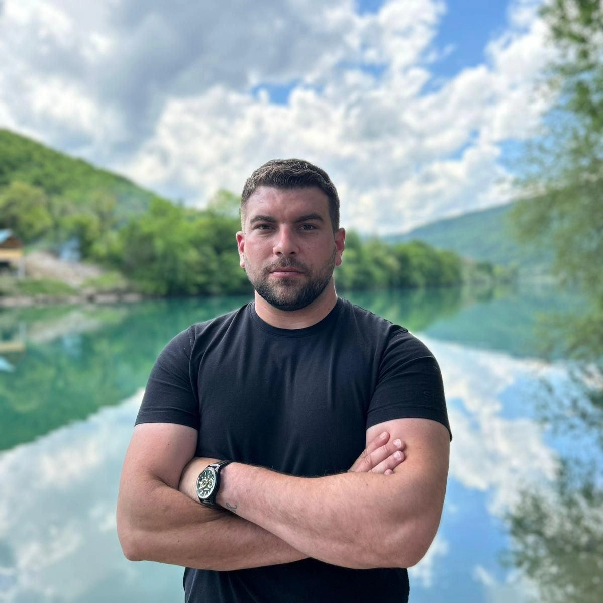 Oprost ne znači zaboraviti - znači skinuti lanac mržnje sa sebe, traži snagu, ali donosi mir